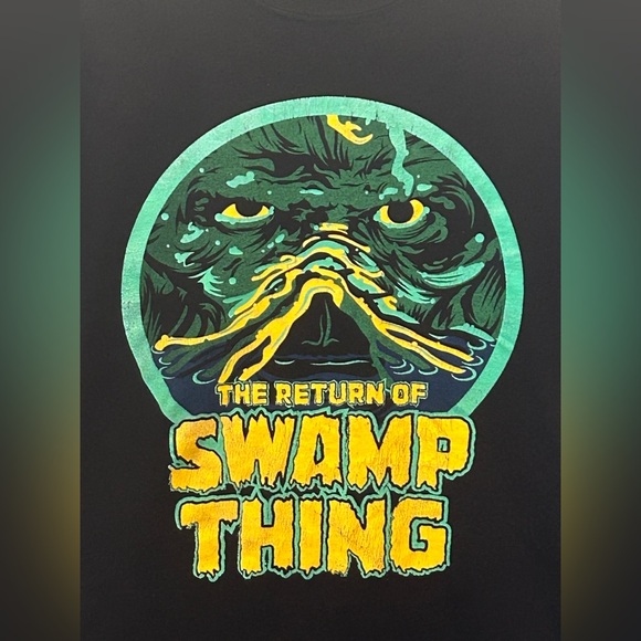 The Return Of The Swamp Thing Mens Black T Shirt Pin XL DC Comics Justice League - Picture 3 of 16